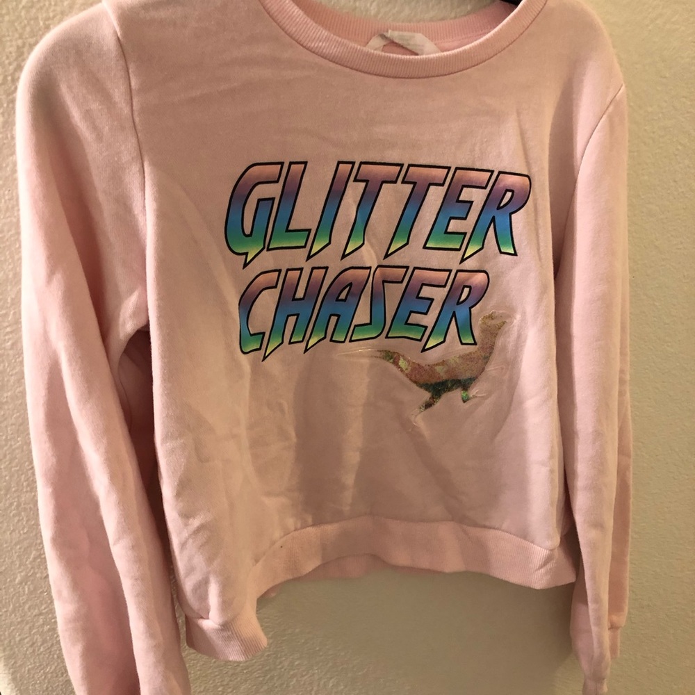 Super cute light cropped sweatshirt